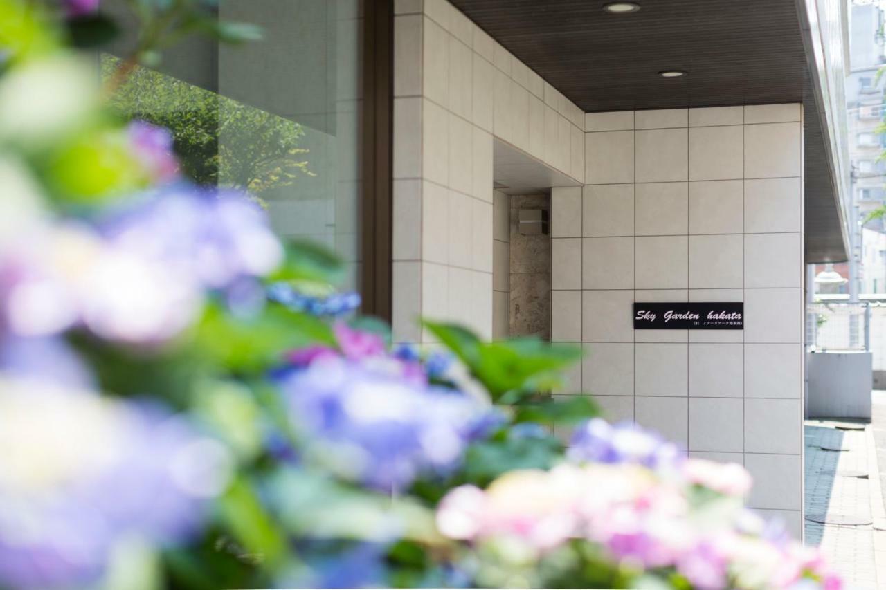 Sky Garden Hakata Aparthotel Fukuoka  Bagian luar foto
